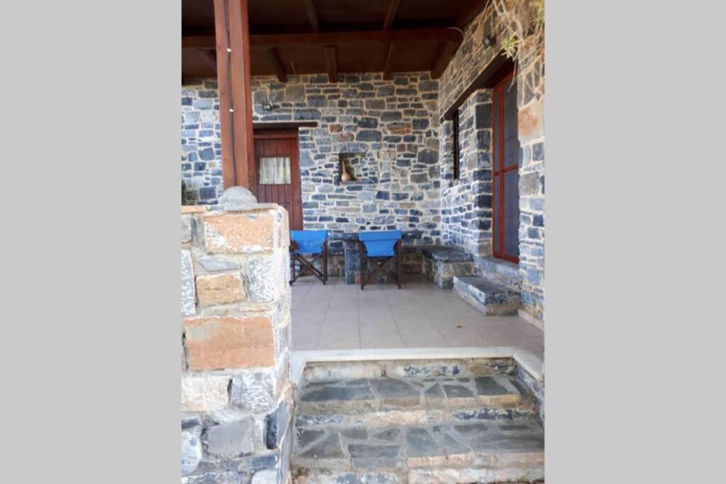 Traditional Stone House By The Sea... Kapetanianá Zewnętrze zdjęcie